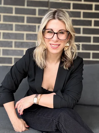 Daniella Vashchenko, the face behind Socials Queen